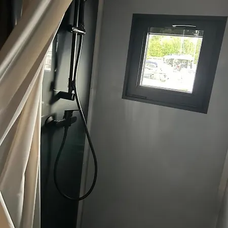 Dom Na Wodzie Båthotell